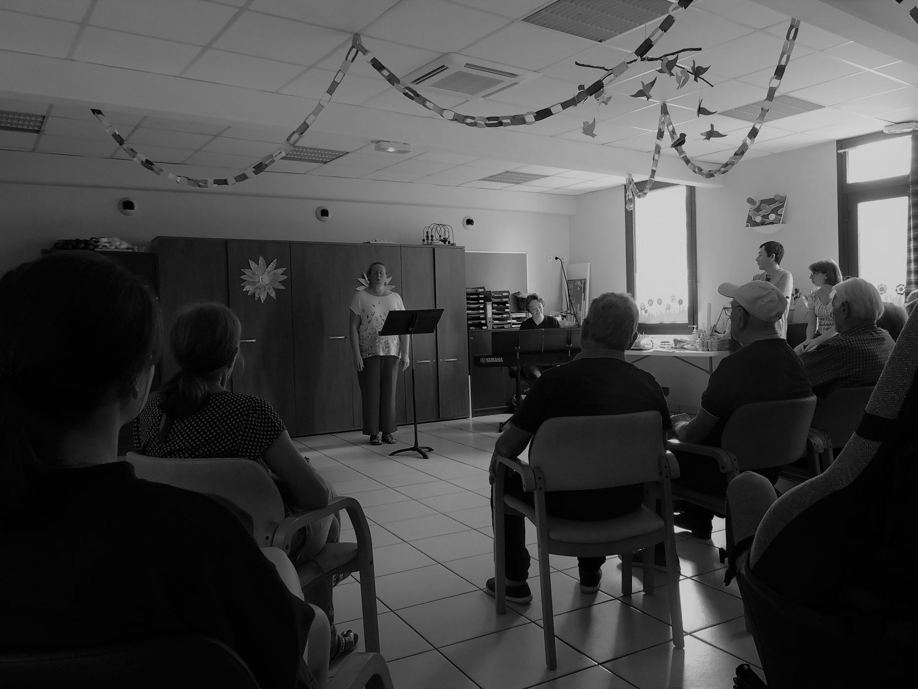 On chante et on danse à l’accueil de jour de Castelsarrasin !